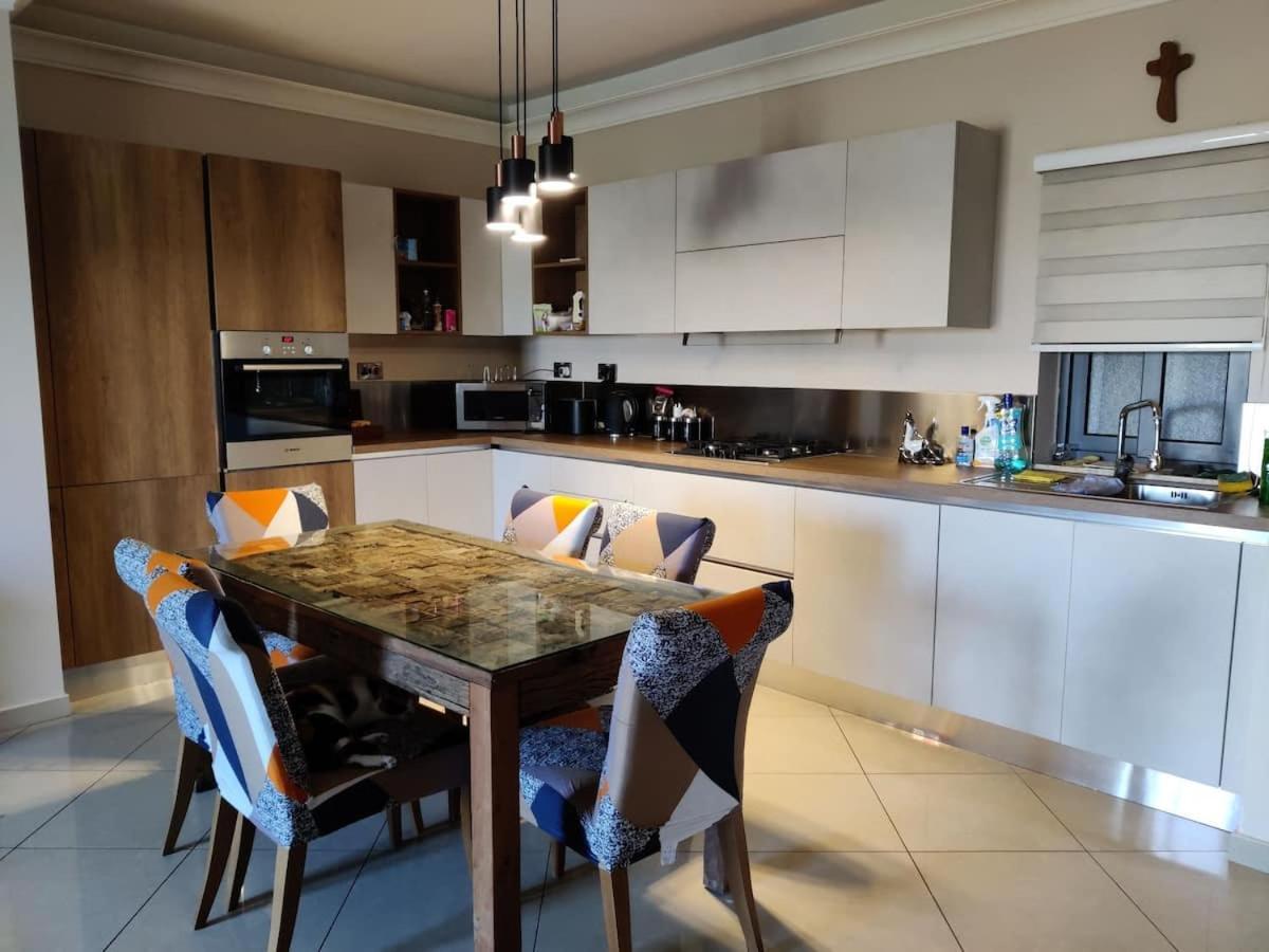 Cosy Designer Finished Apartment With Unobstructed Views San Pawl il-Baħar Eksteriør billede